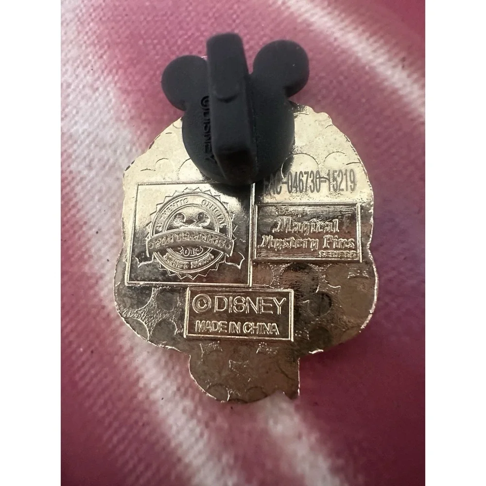 Cheshire Cat Pet Collar Alice in Wonderland Magical‎ Mystery 5 Disney Pin 95734